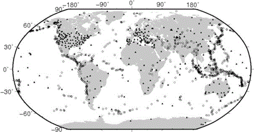 Map showing the distribution of the 1001 earthquakes (circles) and the 476 seismic stations (triangles) considered in this work.