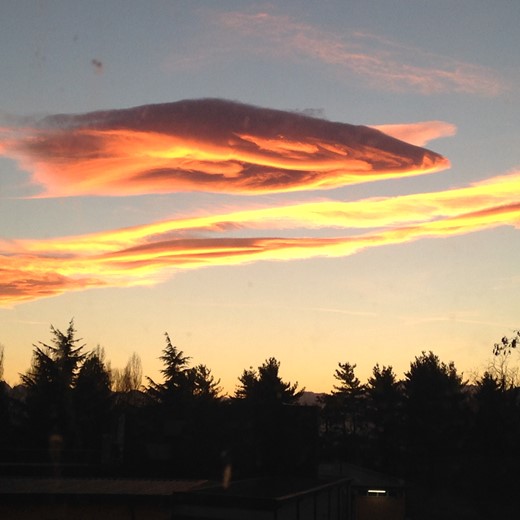 A prayer-cloud over the hospital garden, flying towards the Valle di Susa.