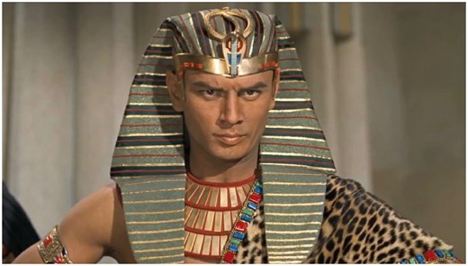 Yul Brynner as Rameses in The Ten Commandments (Cecil B. DeMille, 1956).