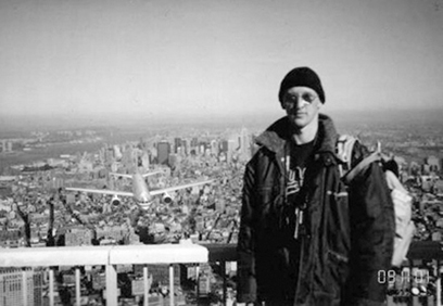 Many people were taken in by the original Tourist Guy image, which was usually accompanied by a message asserting the camera was found in the rubble and urging support for the troops.
